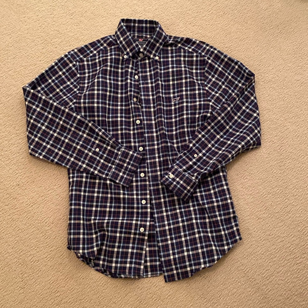 Vineyard vine light flannel (100% polyester) in great condition